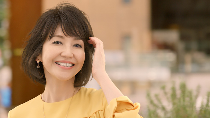 新ブランドアンバサダーに女優の賀来千香子さんが就任 イヴ カラフル 10月1日 火 より発売 Tvcmも放映開始 アデランス